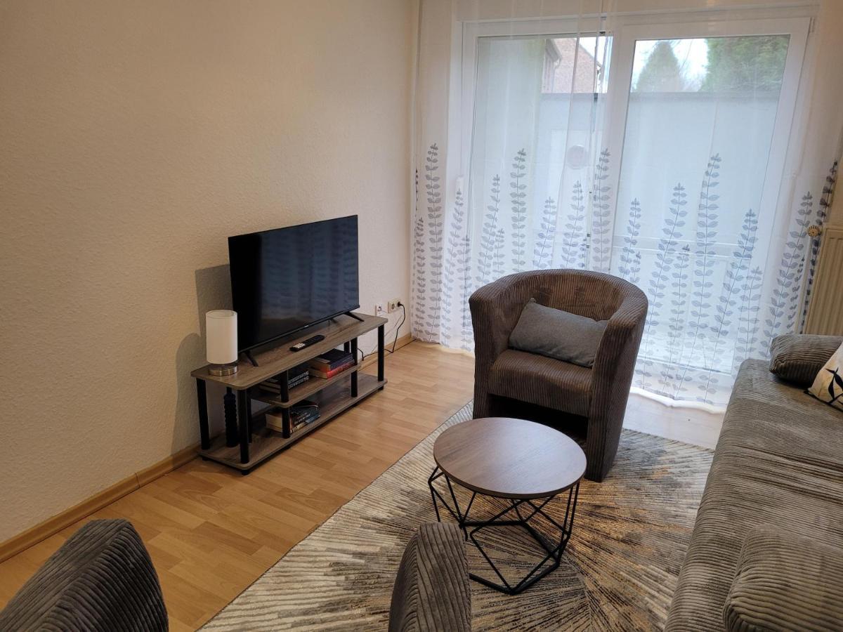 Wohnung In Oberhausen: Zentral & Ruhig, Eigener Eingang Oberhausen  Buitenkant foto