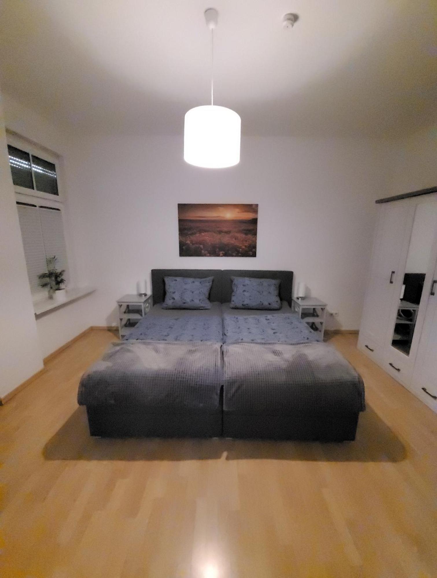Wohnung In Oberhausen: Zentral & Ruhig, Eigener Eingang Oberhausen  Buitenkant foto