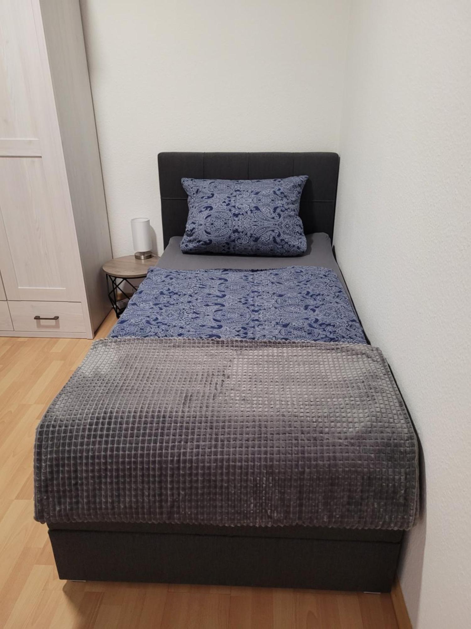 Wohnung In Oberhausen: Zentral & Ruhig, Eigener Eingang Oberhausen  Buitenkant foto